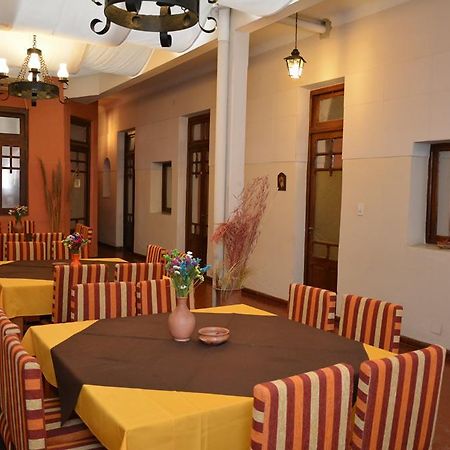 Hotel La Giralda Salta Buitenkant foto
