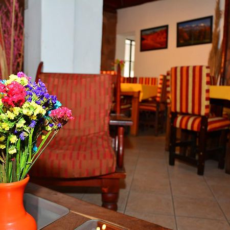 Hotel La Giralda Salta Buitenkant foto