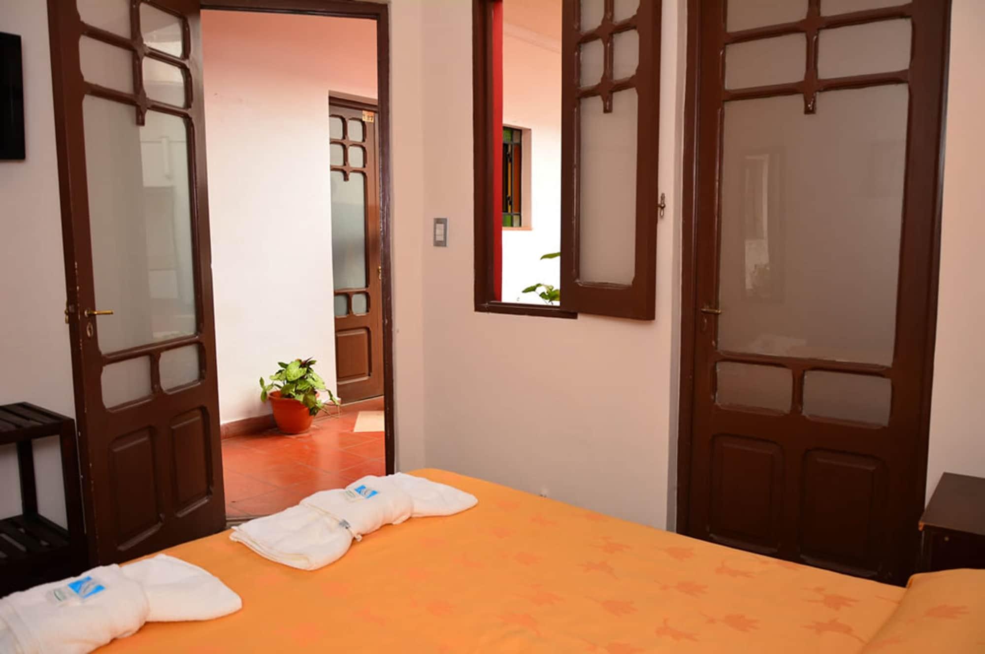 Hotel La Giralda Salta Buitenkant foto