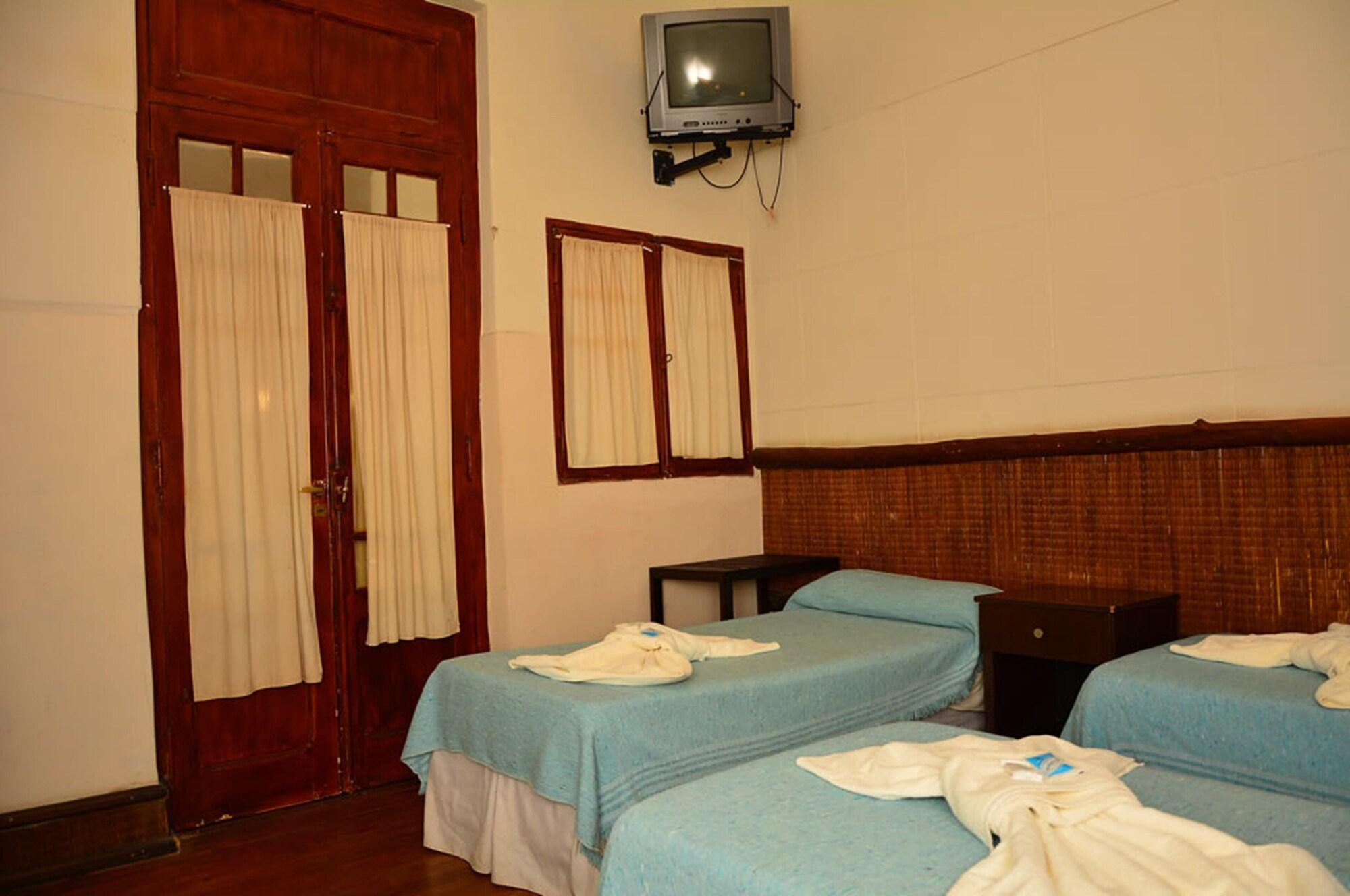 Hotel La Giralda Salta Buitenkant foto