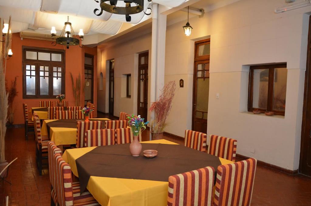 Hotel La Giralda Salta Buitenkant foto
